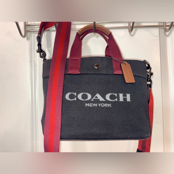 Coach Tote 20 in Colorblock Canvas & Leather - CU299 - Picture 13 of 13